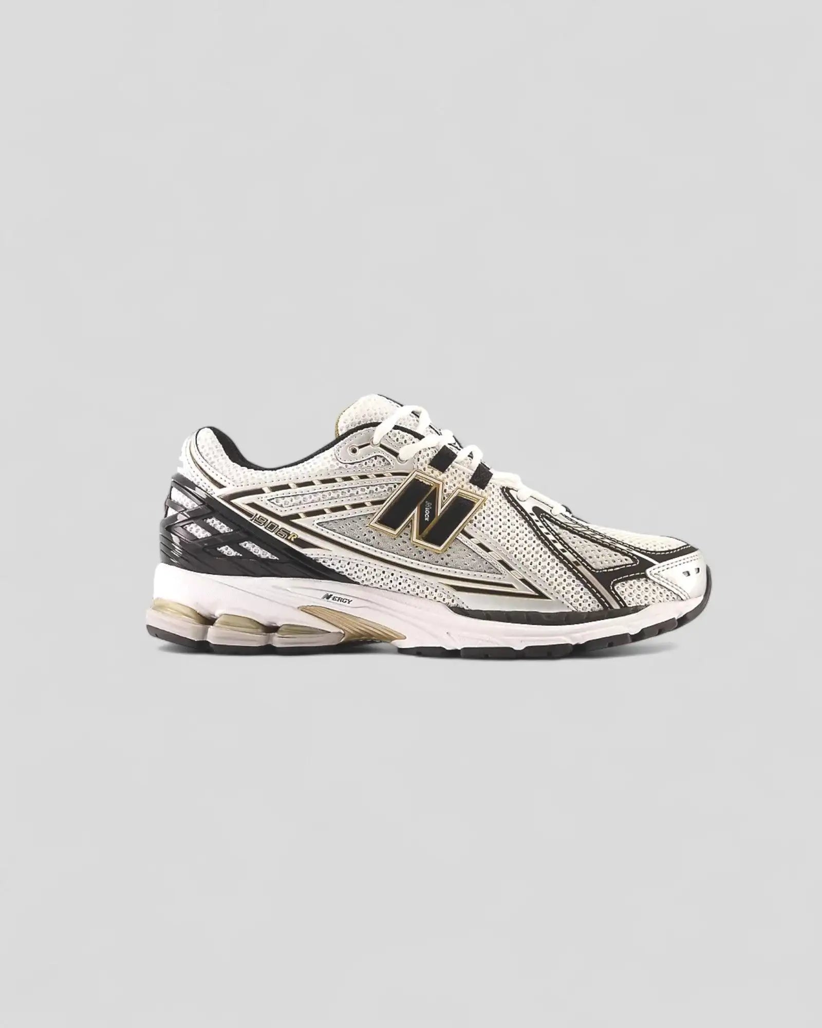 New Balance || M1906RA - Silver / Gold Metallic