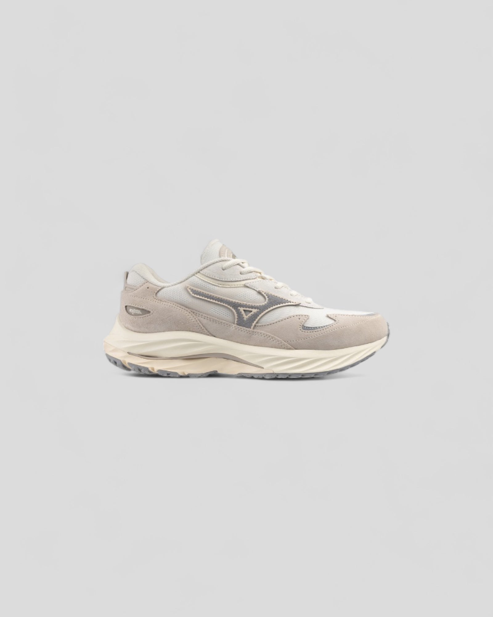 MIZUNO★WAVE RIDER B★WHITE SAND/ULTIMATE GRAY/ WHITE Mizuno WAVE RIDER β Sneakers in White Sand/Ultimate Grey Mizuno