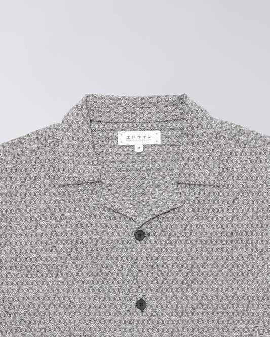 Edwin || Saga Shirt SS - Black / White Garment Wash - M’ Edwin