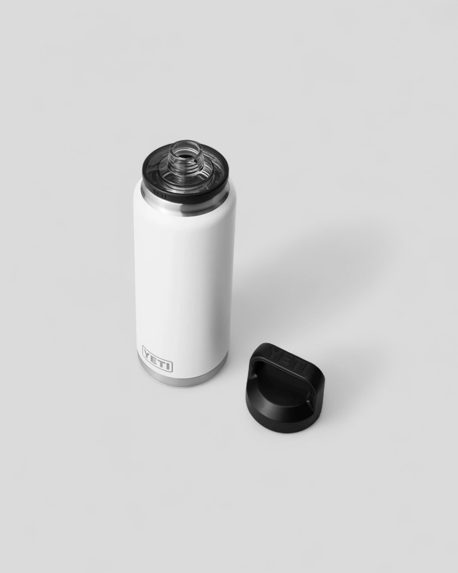 Yeti || Rambler 36 OZ Bottle - White  - M’ Atalante Store