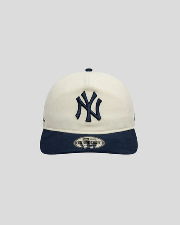 New Era || Golfer New York Yankees Script - Precurved Crème