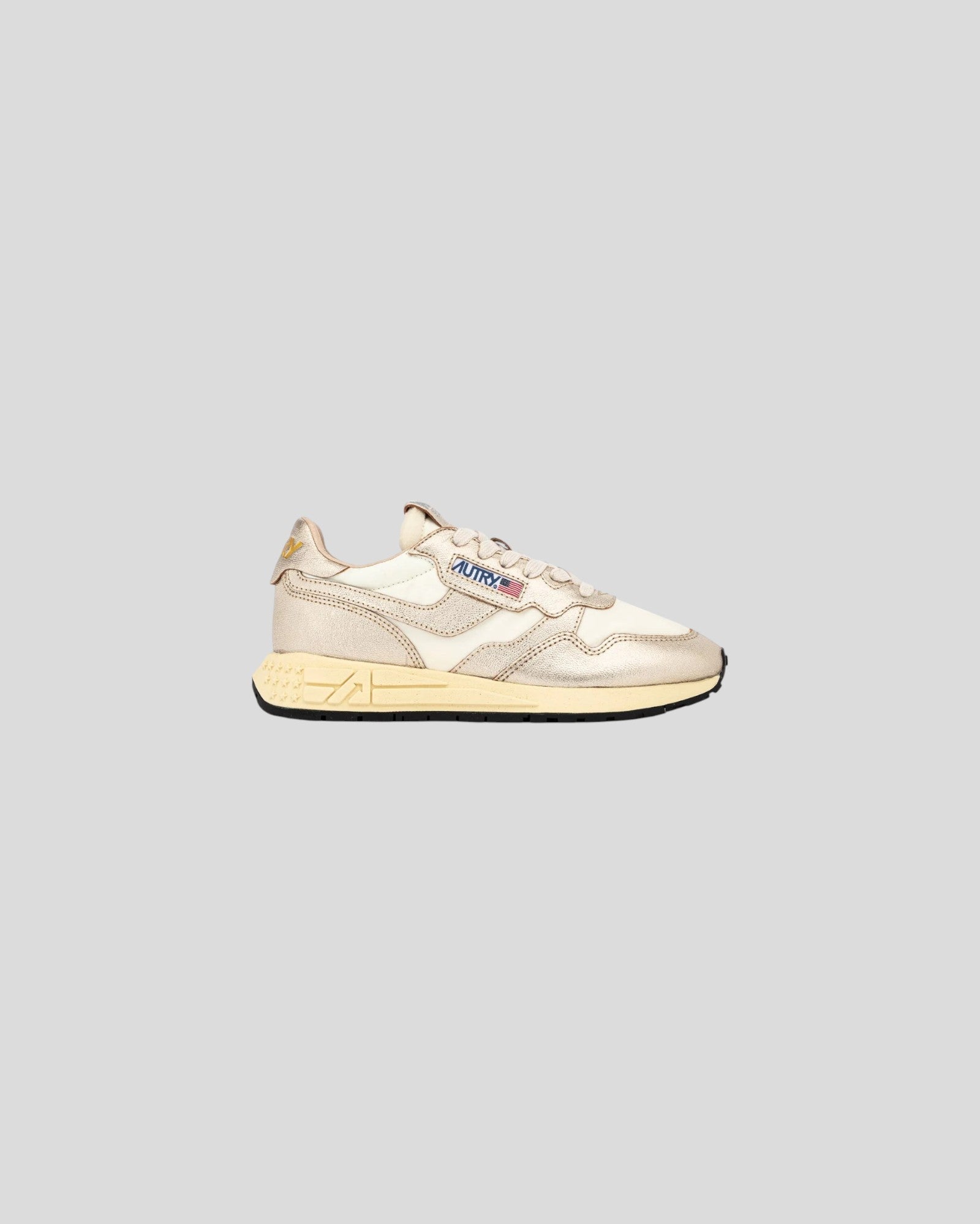 Autry || Reelwind Low Wom - AN02 White / Gold Autry