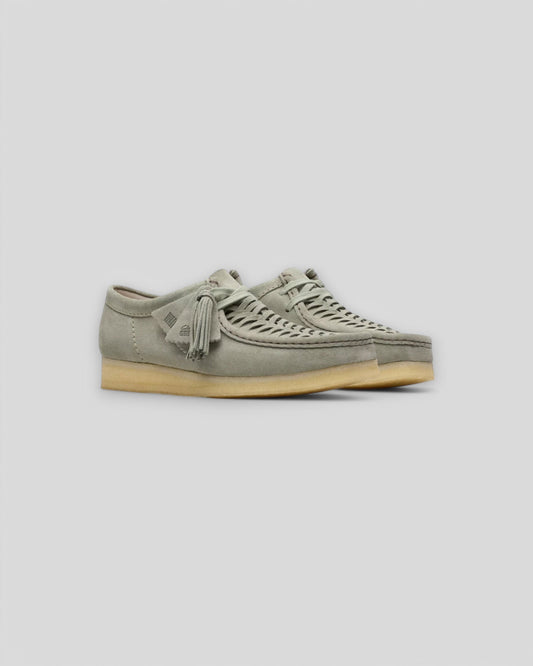 Clarks || Wallabee Weave - Sage Suède - M" Atalante Store