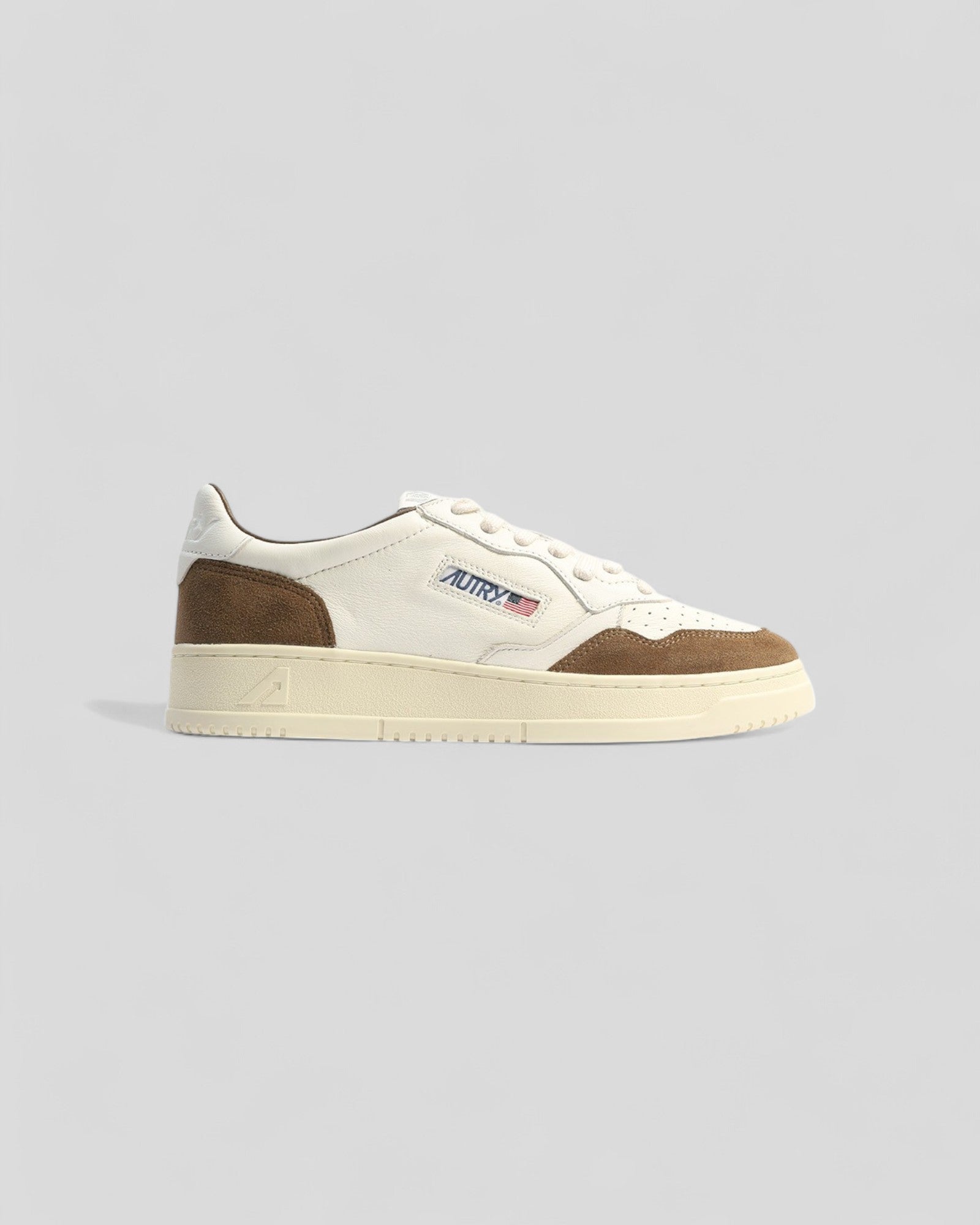 Autry || Medalist GS34- Goat/Suede Wht/Cigar - M' Autry