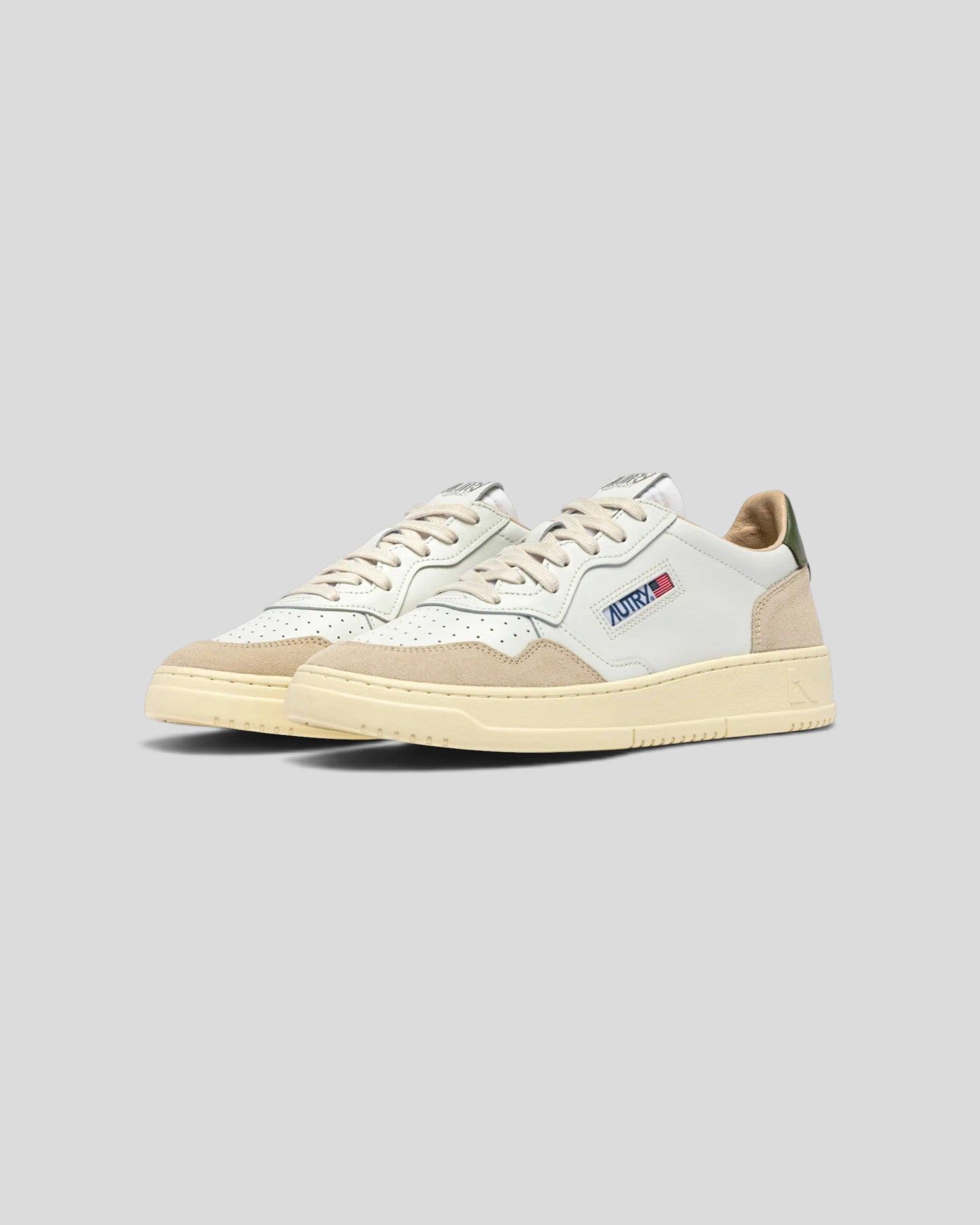 Autry || LS17 - Suede/White/Green - M' Autry