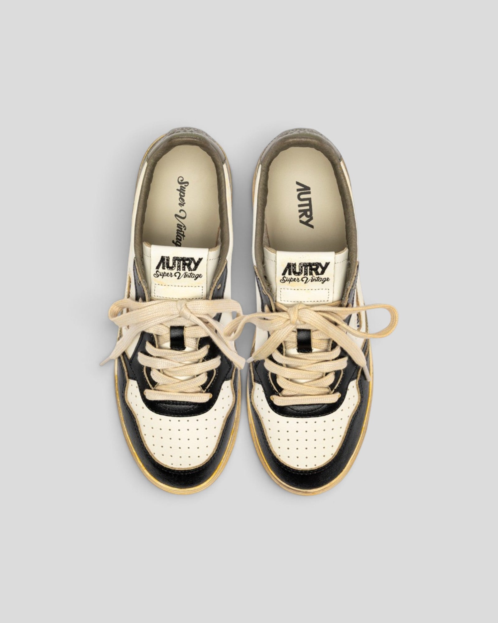 Autry || Super Vintage SV06 - White/ Black / Kaki - M' Autry