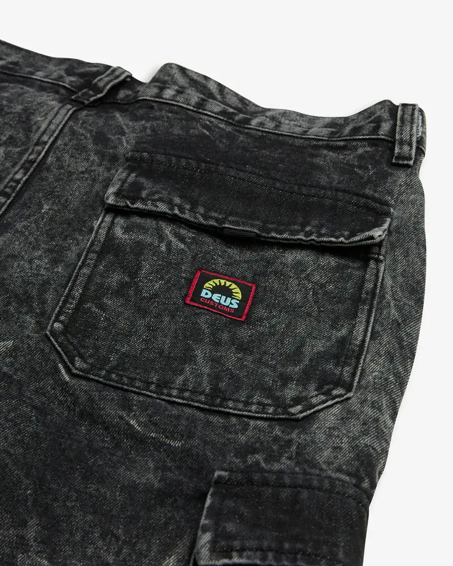 Deus ex Machina || Burly Cargo Short - Mid Black Deus ex machina