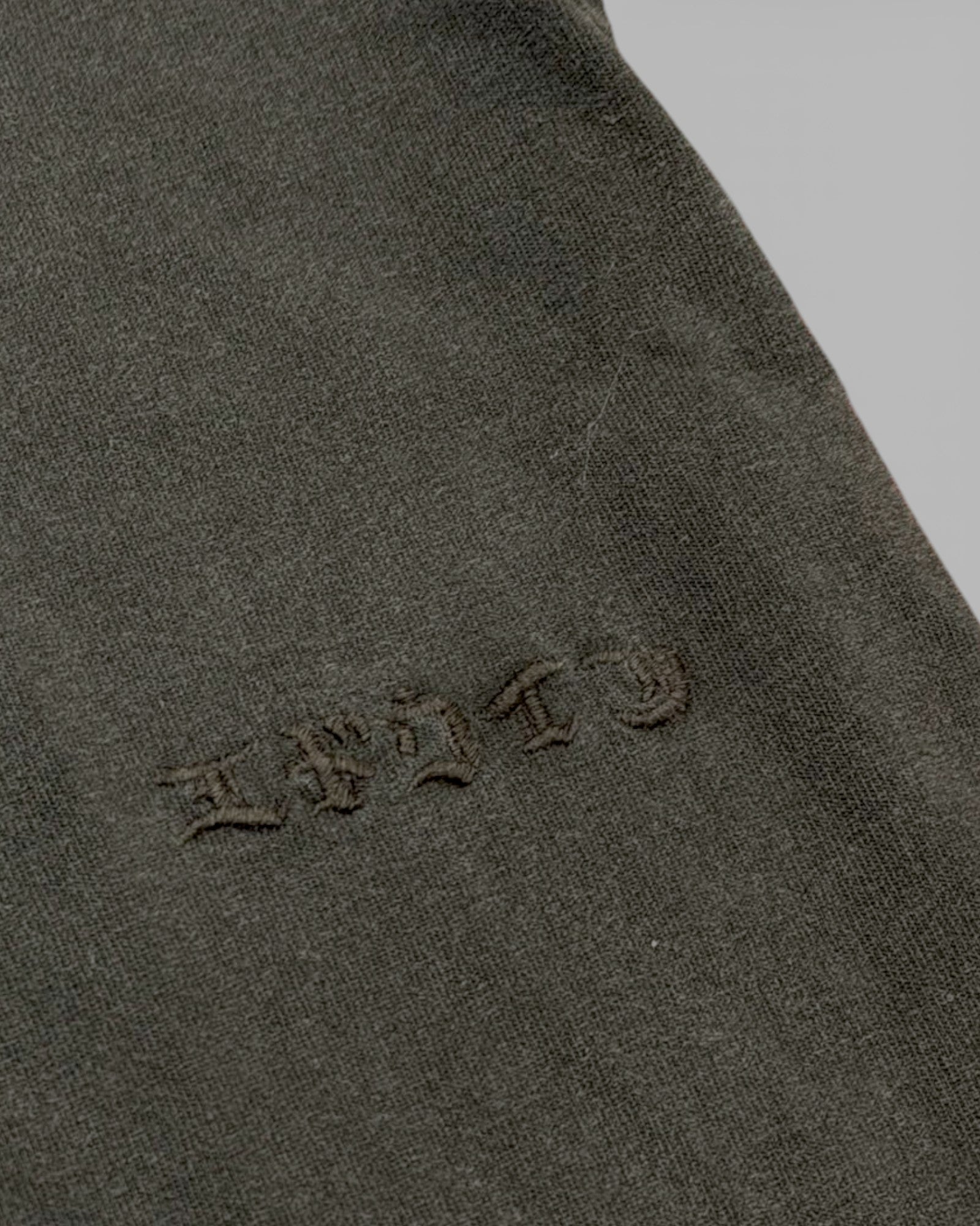 Edwin || Axiom TS Grey marble fade out - Black  - M’ Edwin