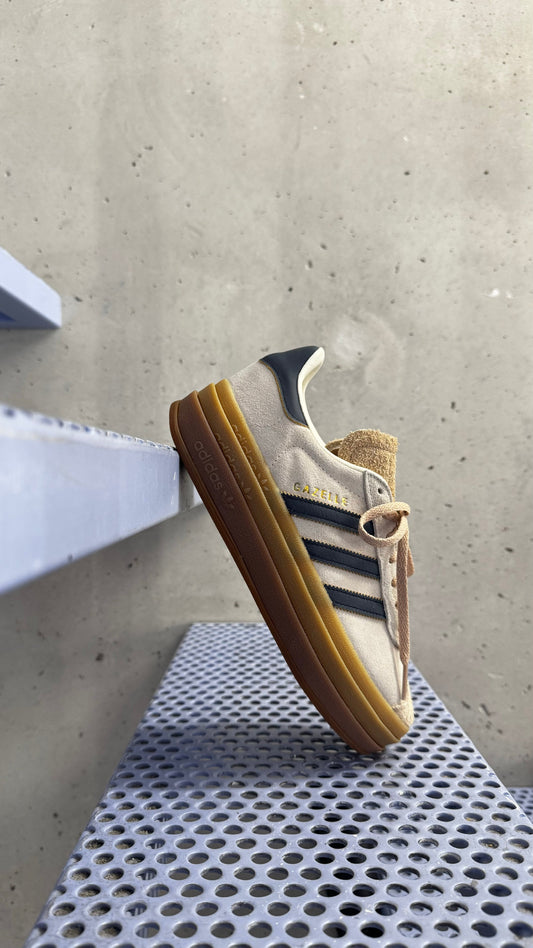 Adidas || Gazelle Bold - Beige/Navy Adidas