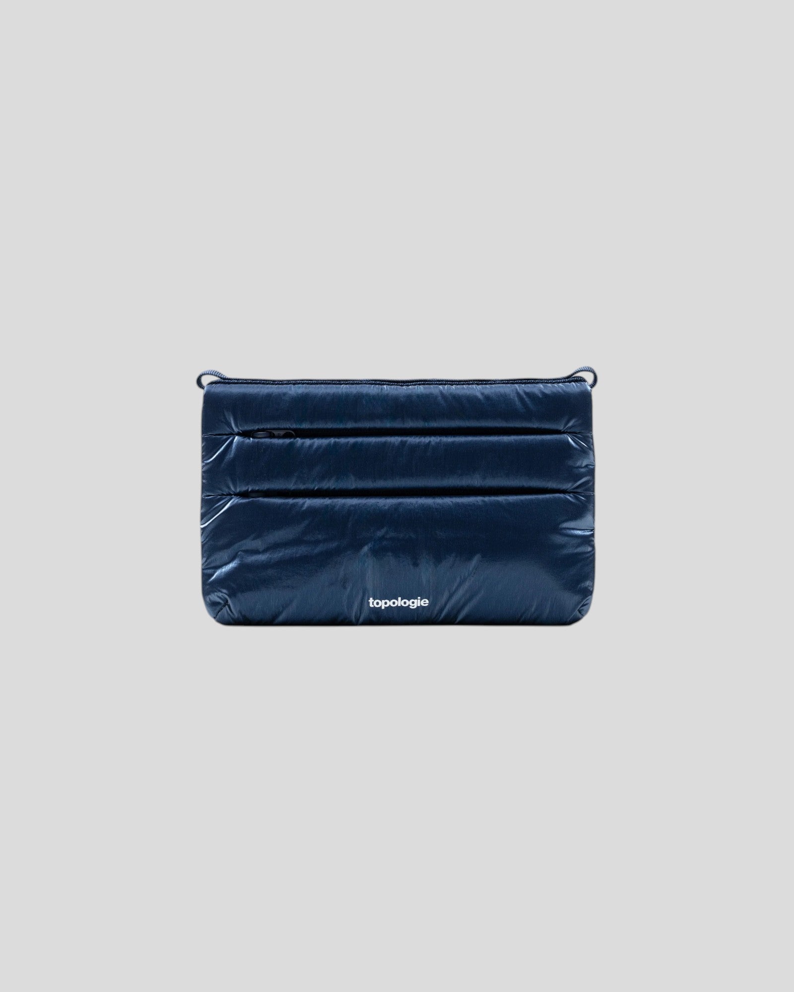 Topologie || Puffer Flat Sacoche Small - Marine Blue Metallic Topologie