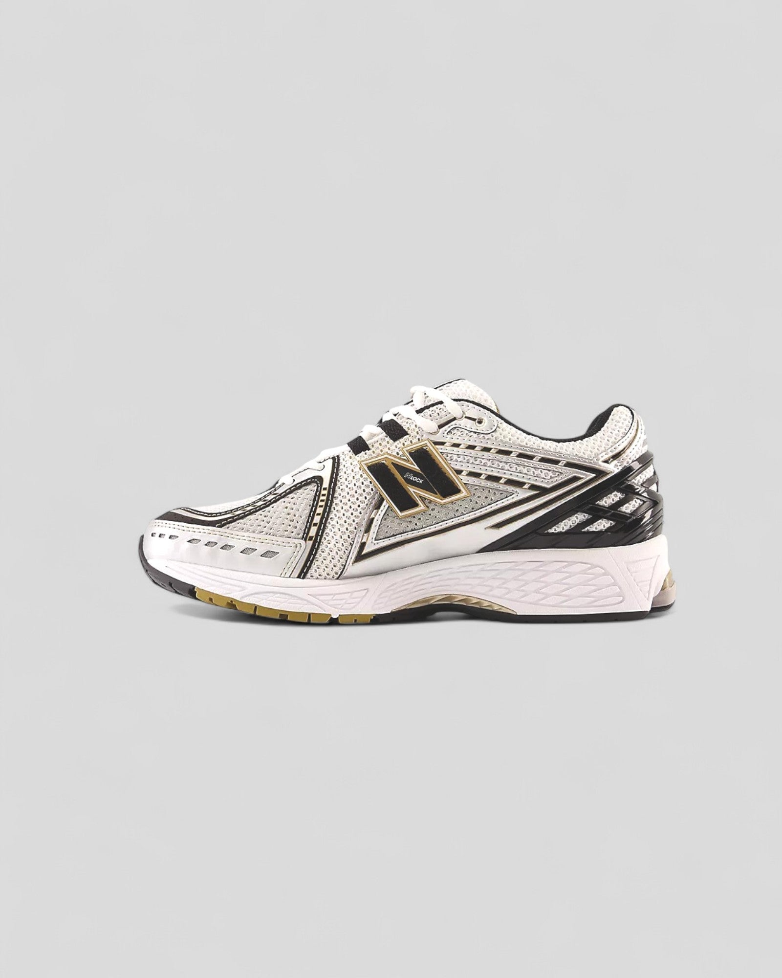 New Balance || M1906RA - Silver / Gold Metallic New Balance