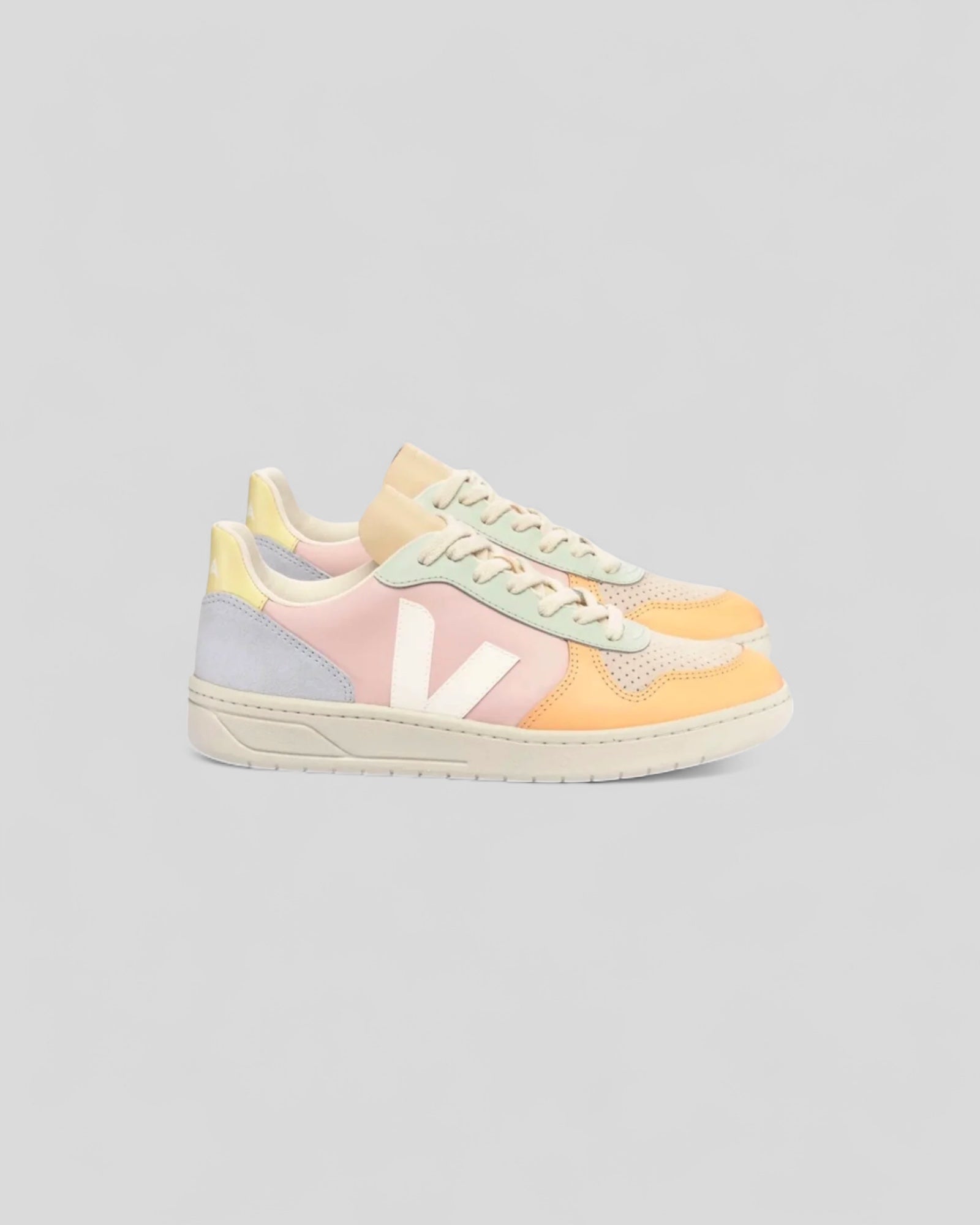 Veja || V-10 Leather - White Multico Veja