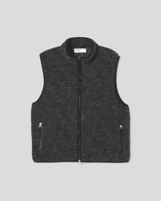 Universal Works || Climbing Gilet Six Wool Fleece - Black Universal Works