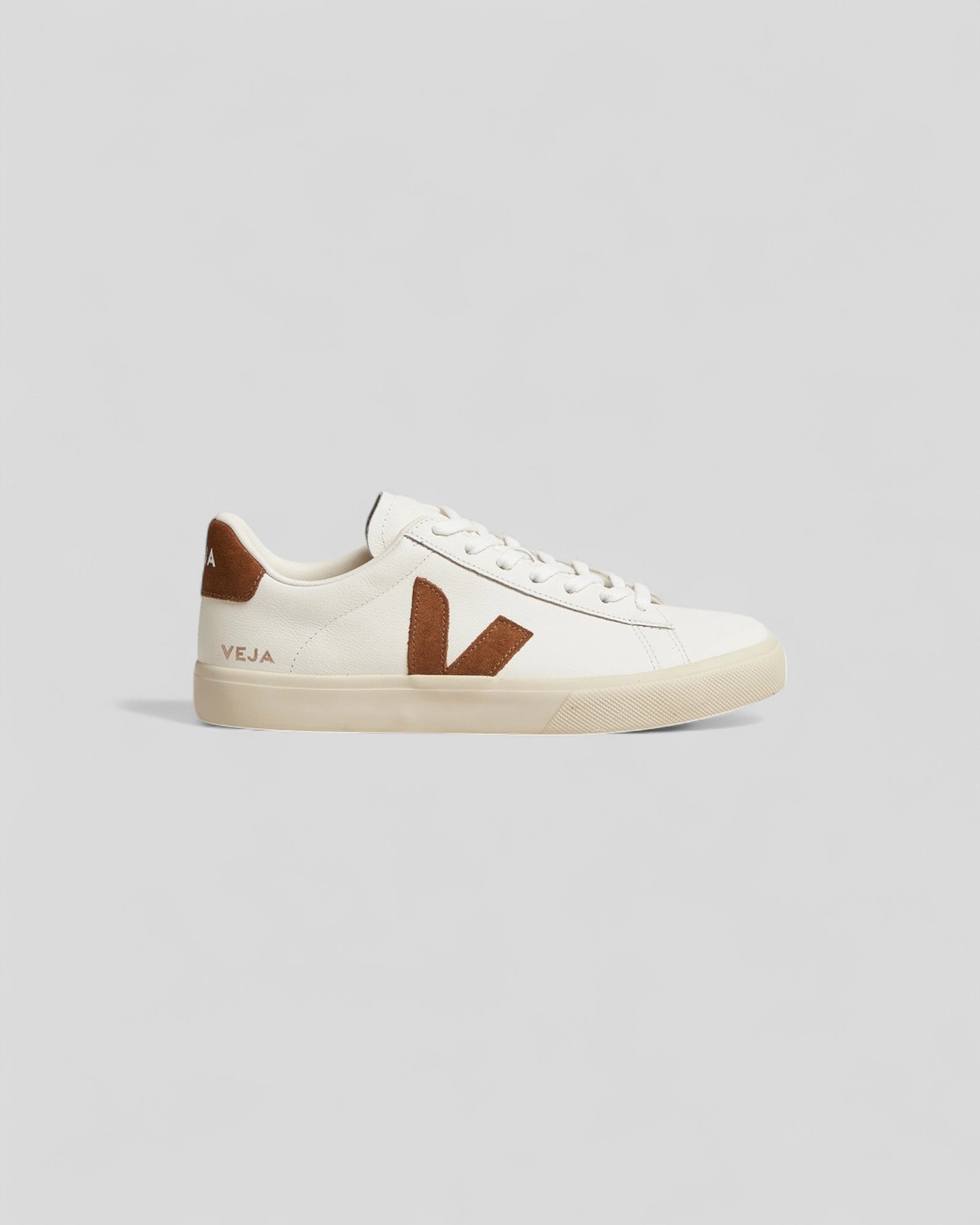 Veja || Campo Leather  - White Cognac Veja