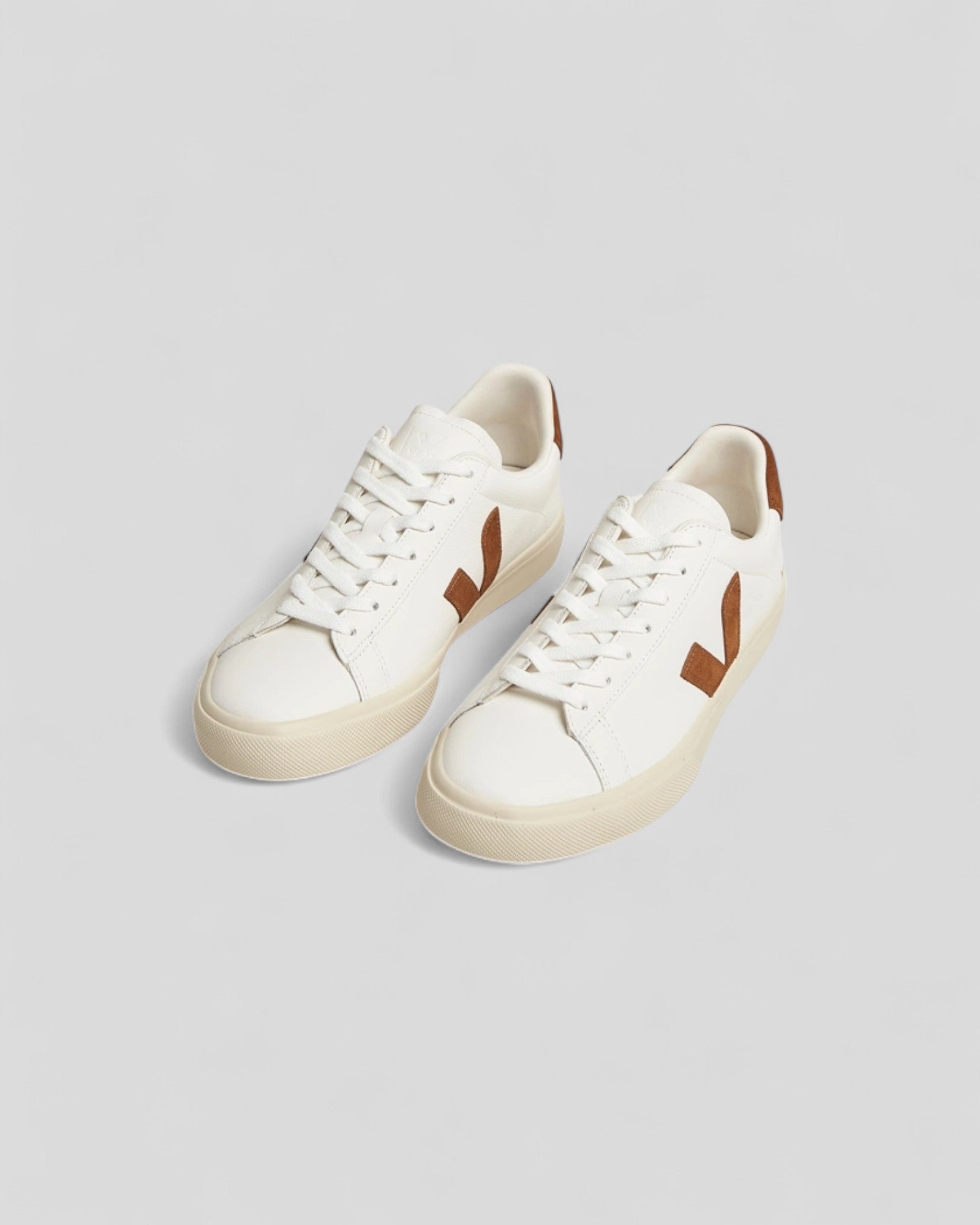 Veja || Campo Leather  - White Cognac Veja