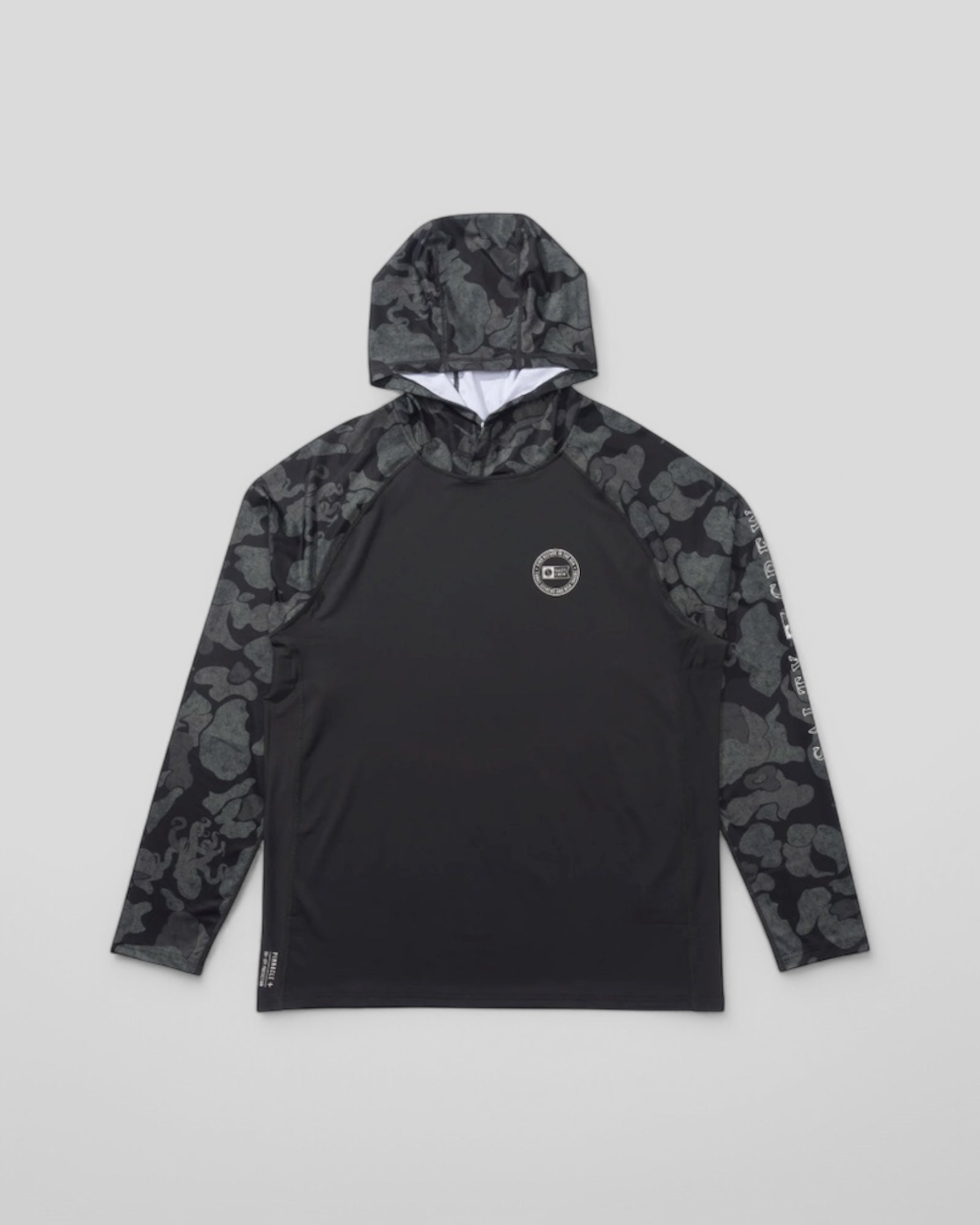 Salty Crew || Apex Perforated Hood - Black Camo - M " Salty Crew