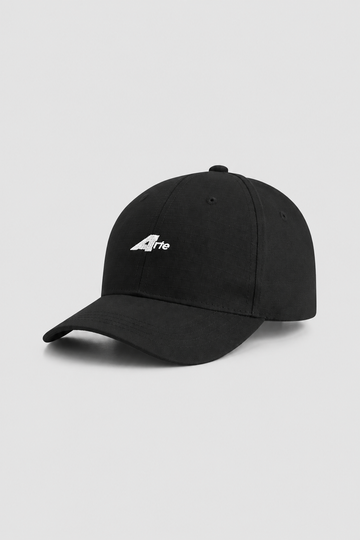 Casquette Arte Ripstop Big A Cap noire, logo blanc brodé, vue de trois quarts sur fond gris