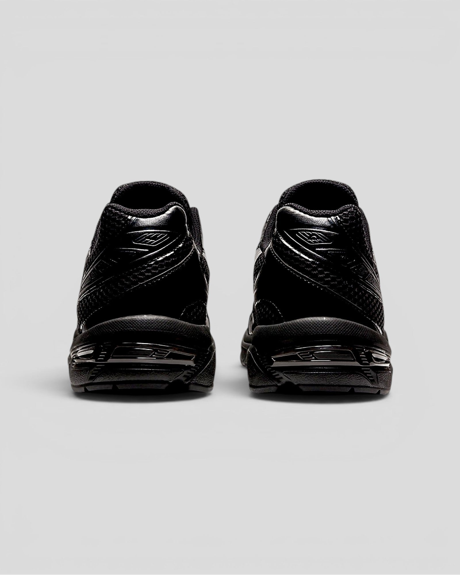 Asics || Gel-1130 - Black / Graphite Grey Asics