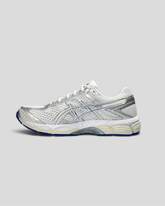 Asics || Gel Cumulus 16 - Cream/ Illusion Blue