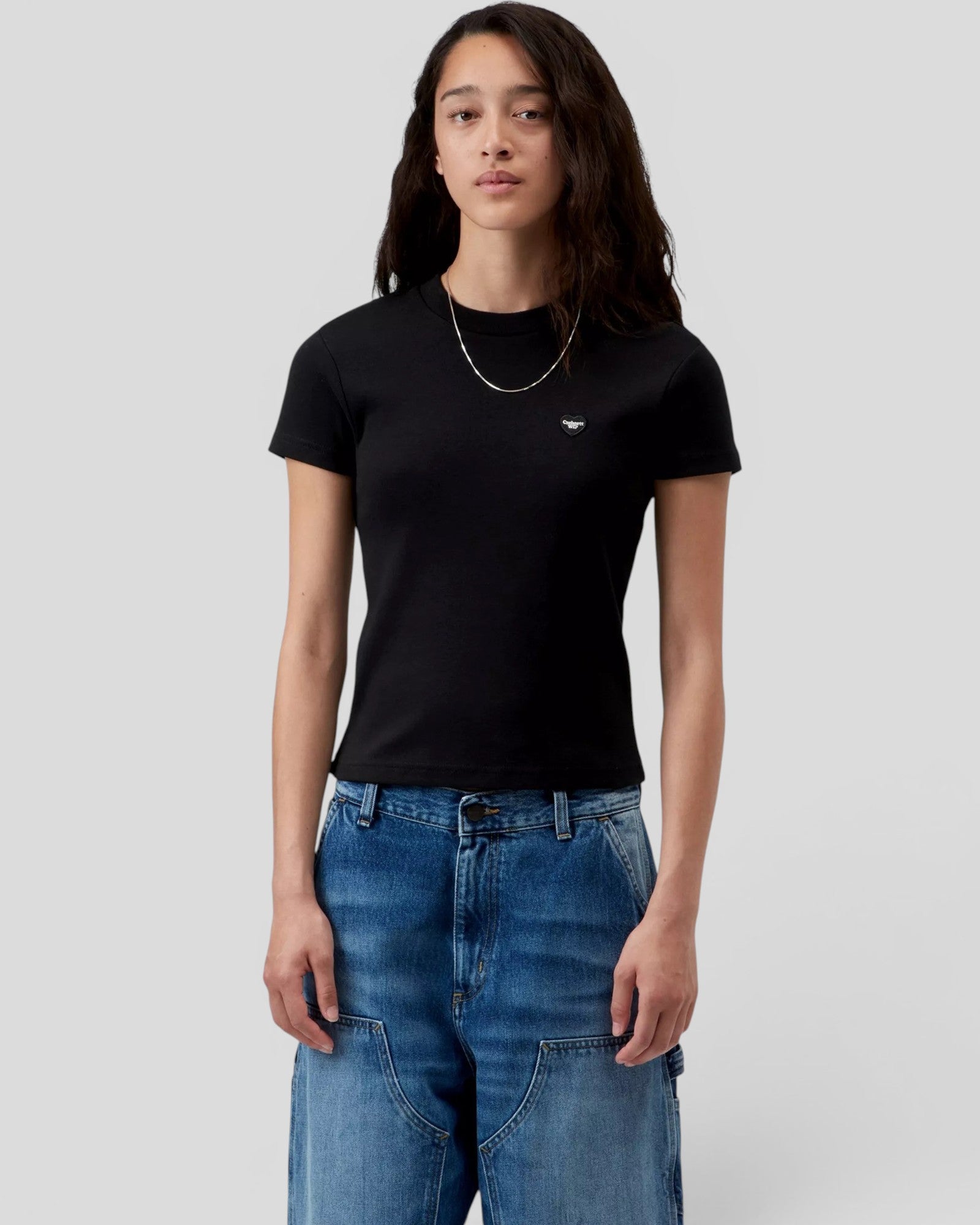 Carhartt || W' S/S Small Heart Patch T-Shirt - Black Carhartt