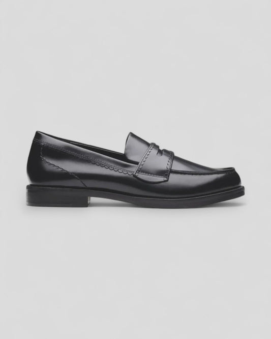 Clarks || Straven Edge - Black Leather Clarks