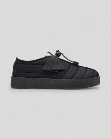 Clarks || Trek Cup - Black Clarks