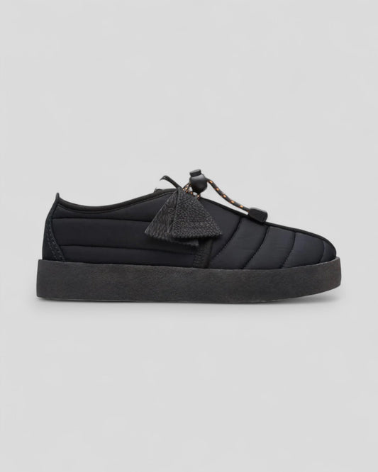 Clarks || Trek Cup - Black Clarks