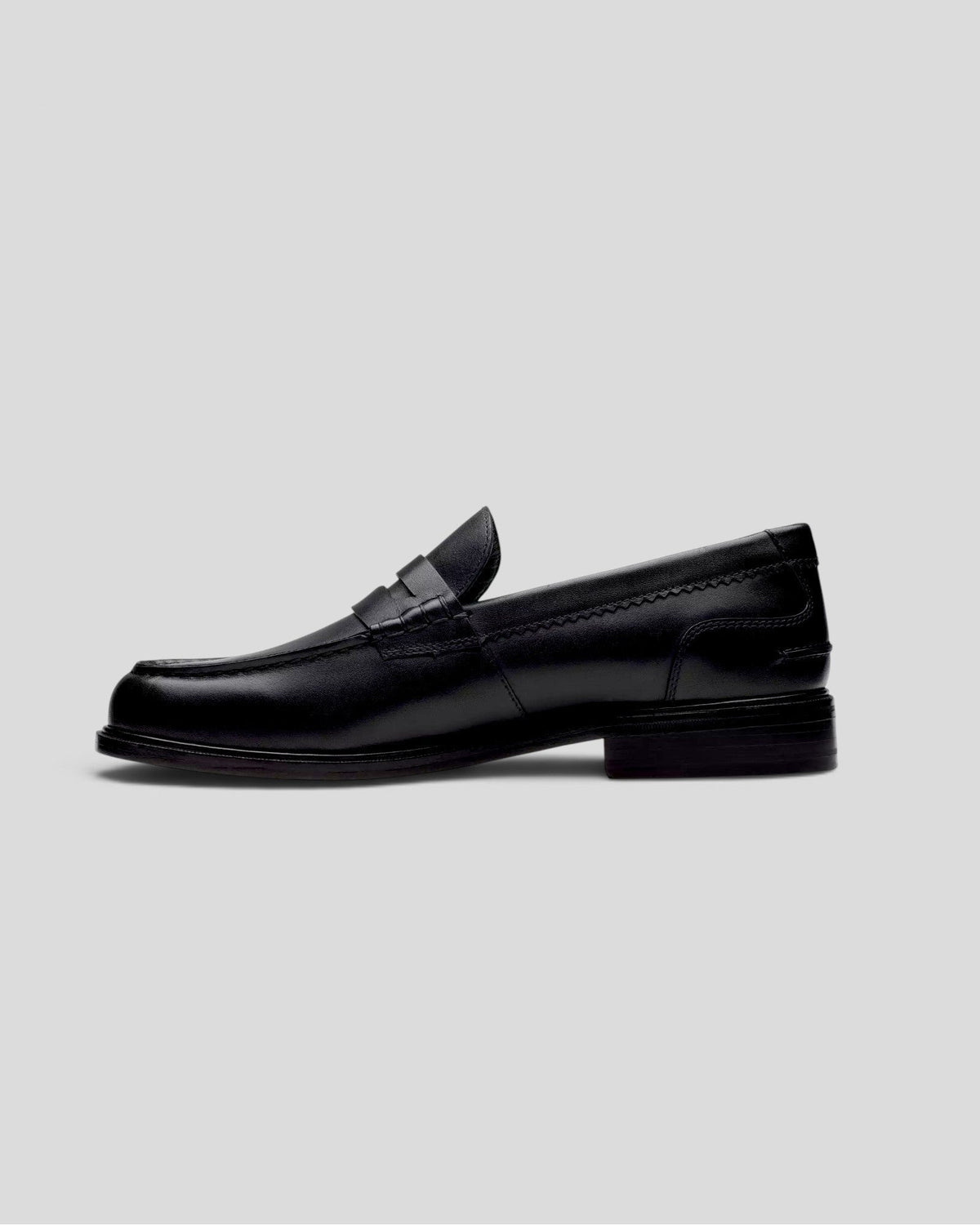 Clarks || Craft James Lo Leather - Black Clarks