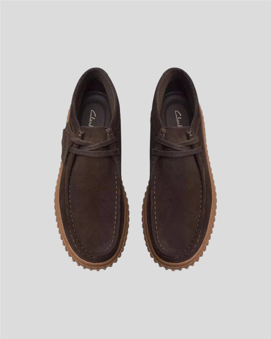 Clarks || Torhill Hi - Dark Brown Suede - M’ Clarks