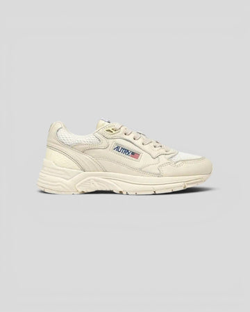 Autry || Hyperway Low Wom - GP01 Goat White Autry