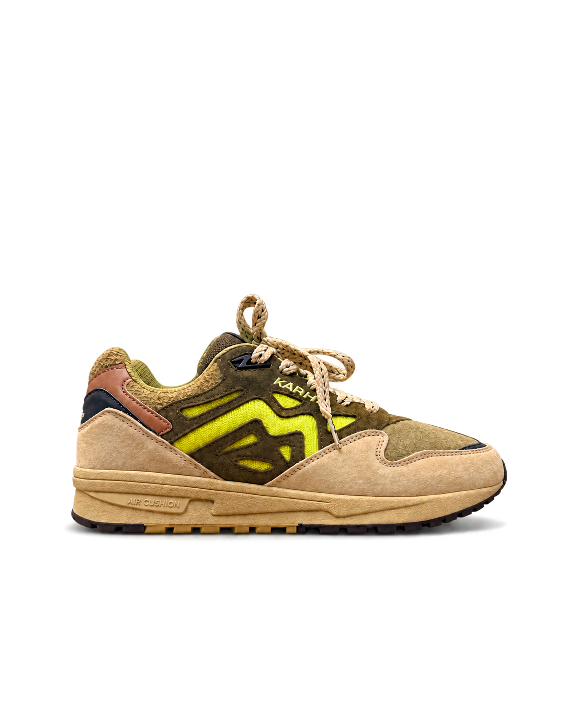 Karhu Legacy 96 Mojave Desert / Wild Lime, fond transparent et ombre naturelle