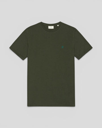 Les Deux || Core Seasonal T-Shirt - Rosin Green Les Deux