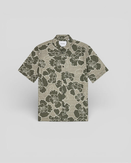 Les Deux || Charlie Poppy AOP SS Shirt - Olive Night Les Deux