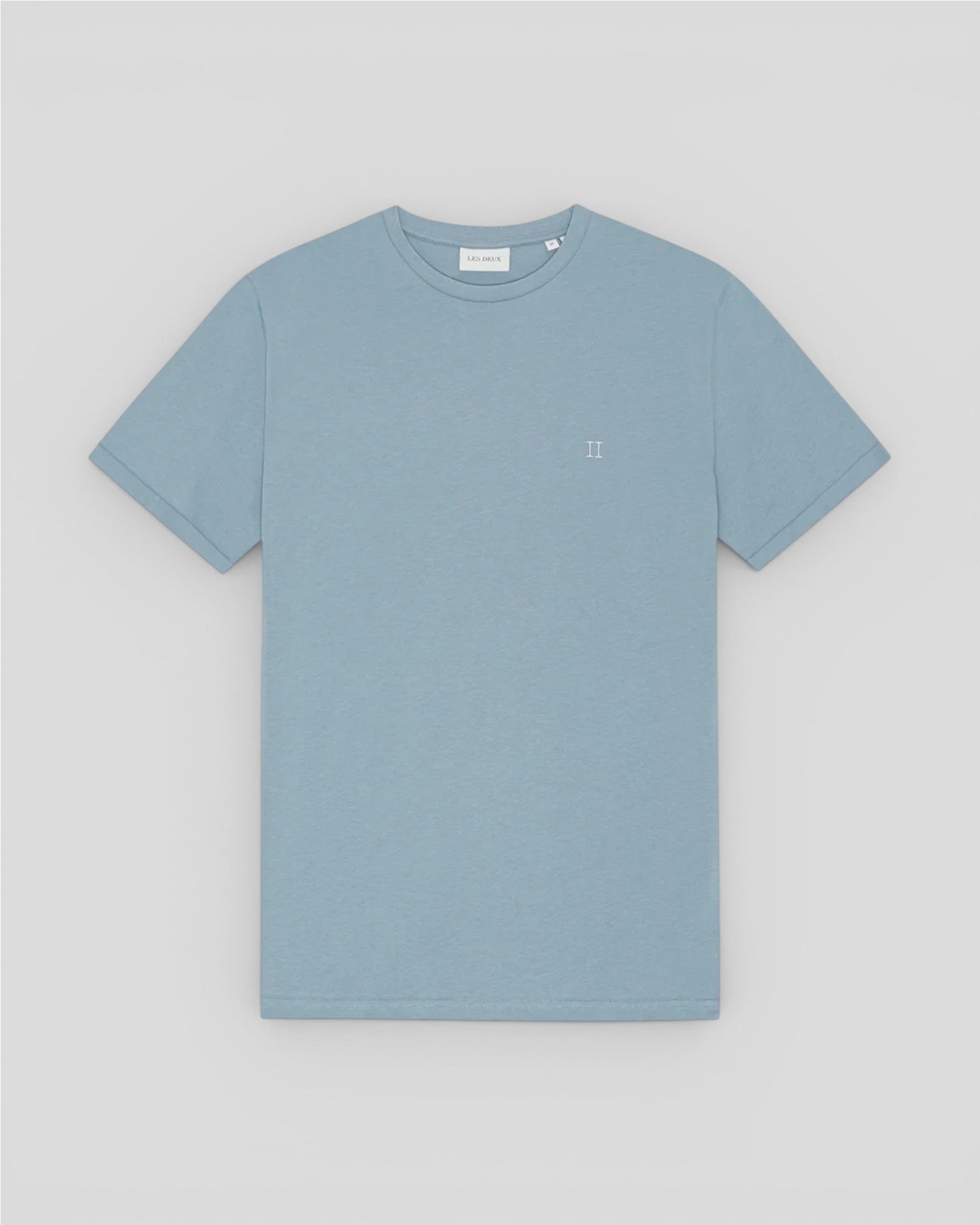 Les Deux || Core Contrast T-Shirt - Faded Denim Blue Les Deux