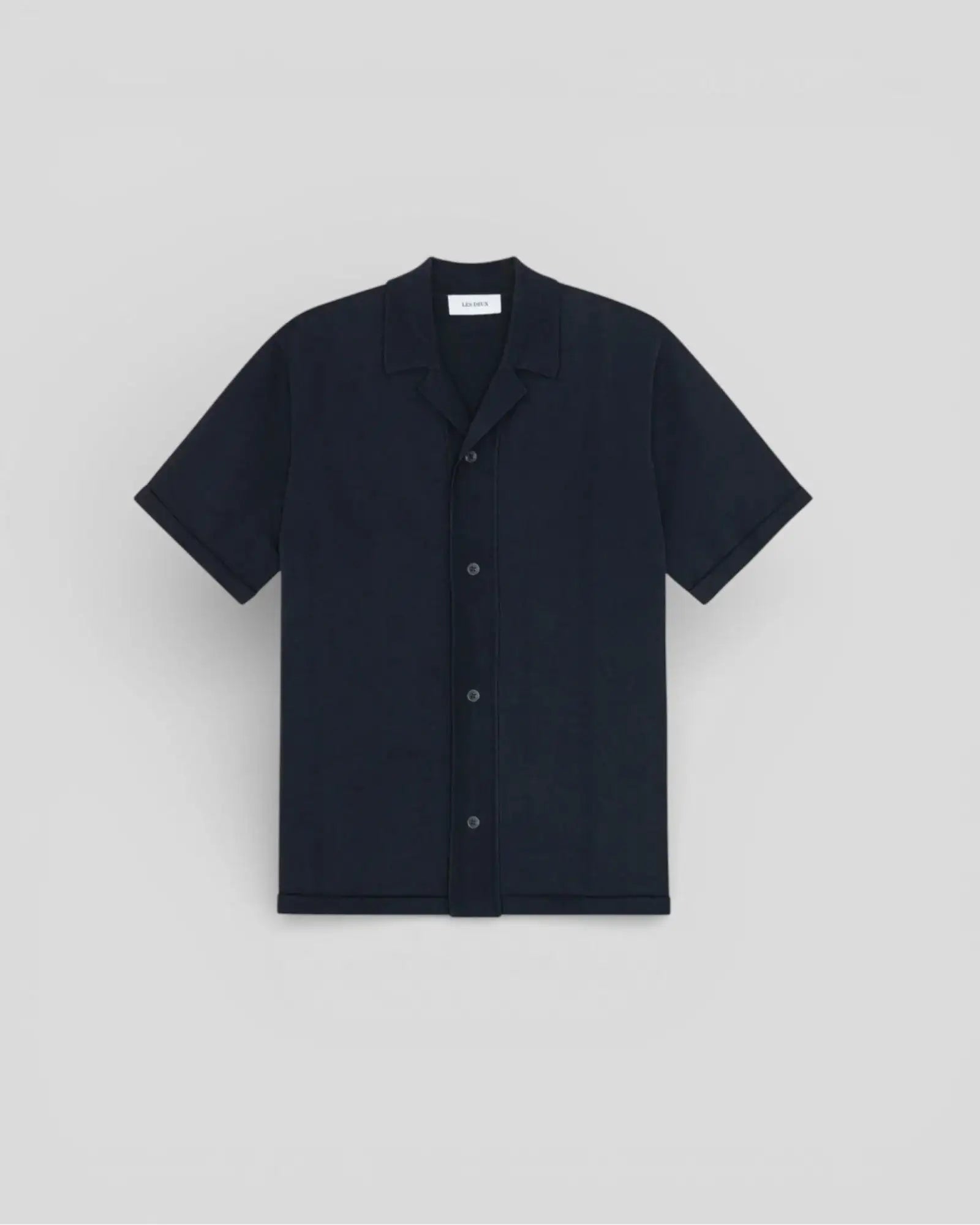 Les Deux || Emmett Arabesque Knitted SS Shirt - Dark navy Les Deux