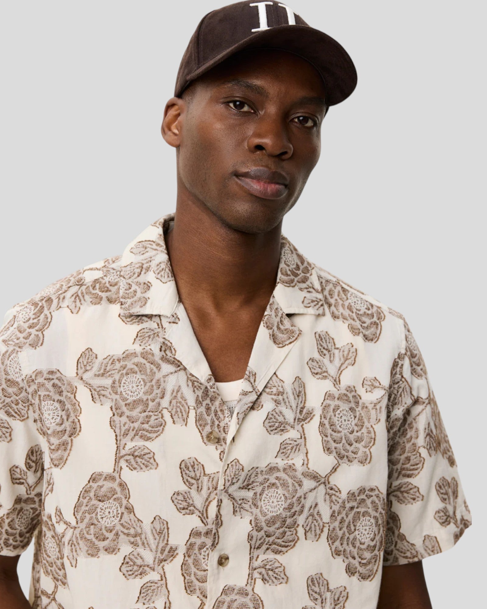 Les Deux || Lesley Flower Jacquard SS Shirt - Ivory Les Deux