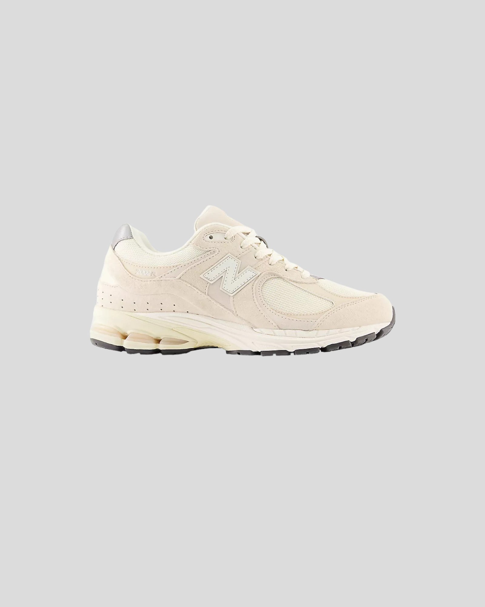 New Balance || M2002RCC - Calm Taupe / Angora New Balance