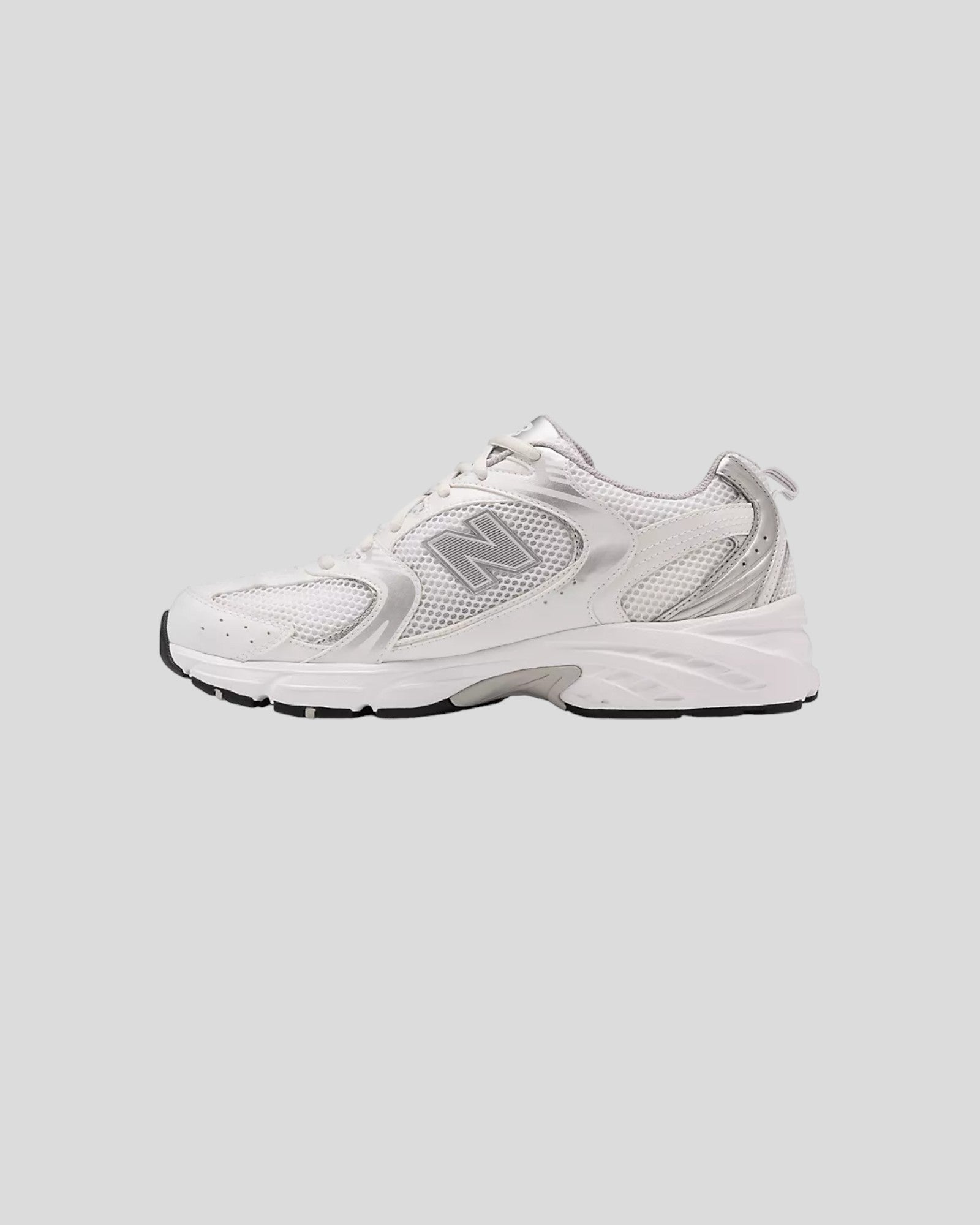 New Balance || MR530EMA - White/ Silver metallic New Balance