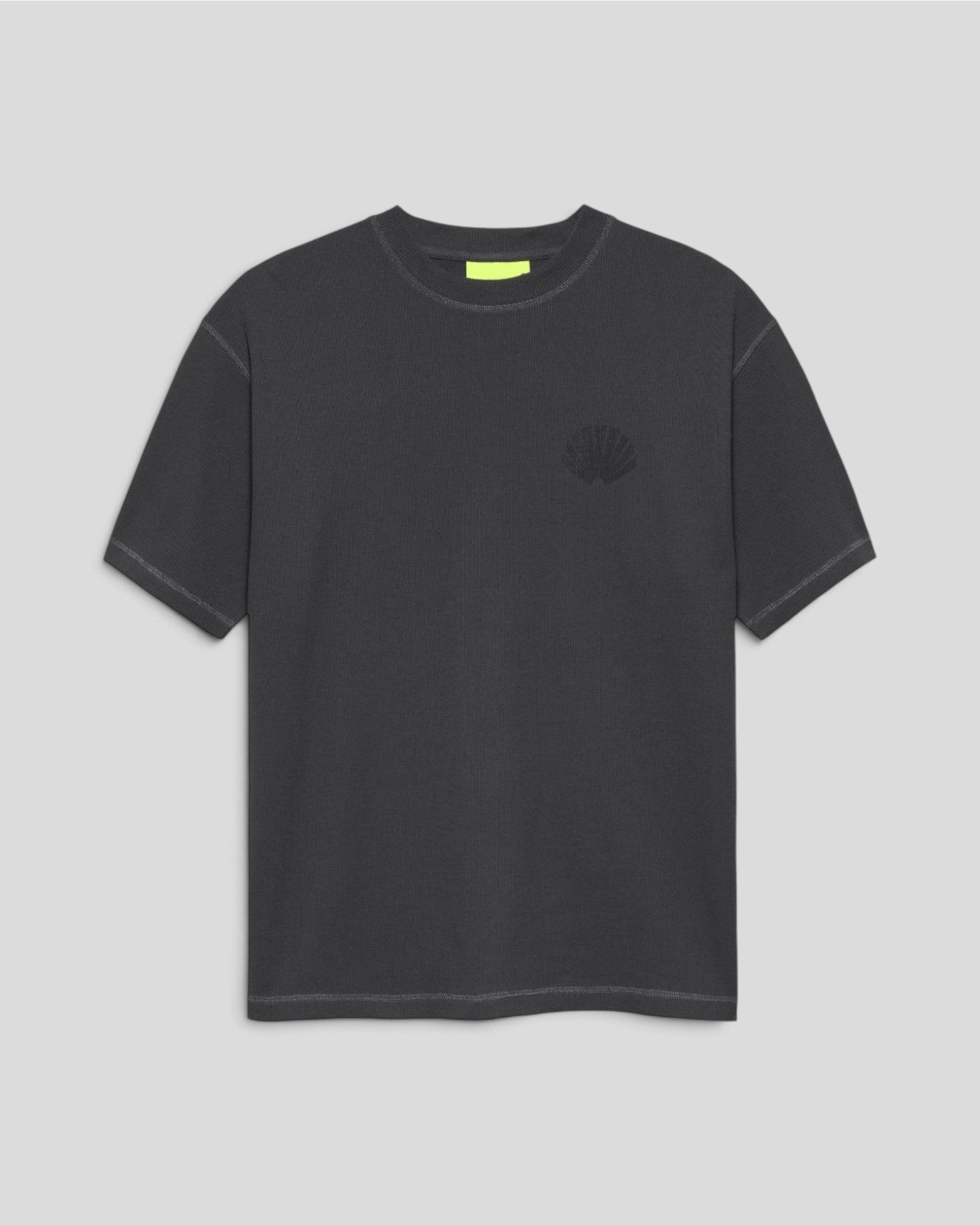 New Amsterdam || Logo Tee Waffle - Caviar - M' New Amsterdam Surf Association