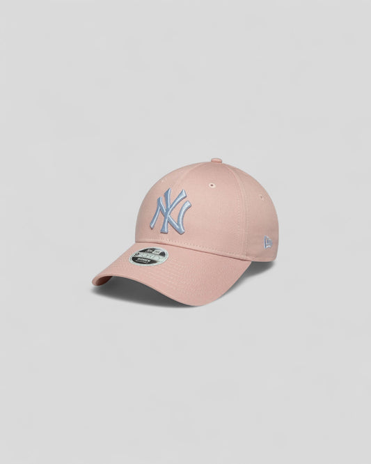 New Era || New York Yankees League Essentials - Pastel Pink New Era