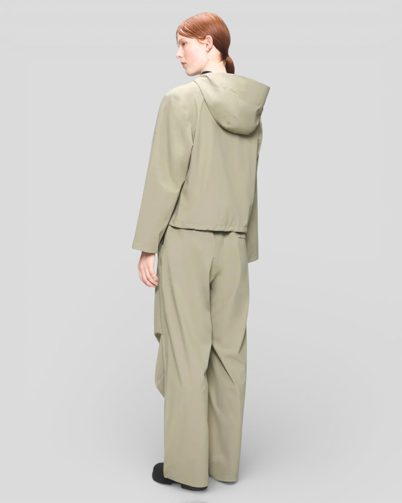 Rains || Suva Hardshell Short String W Jacket - Beige Rains