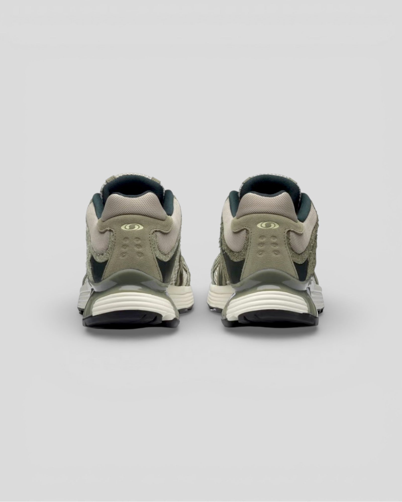 Salomon || XT-Whisper - Deep Lichen Green / Eucalyptus Salomon