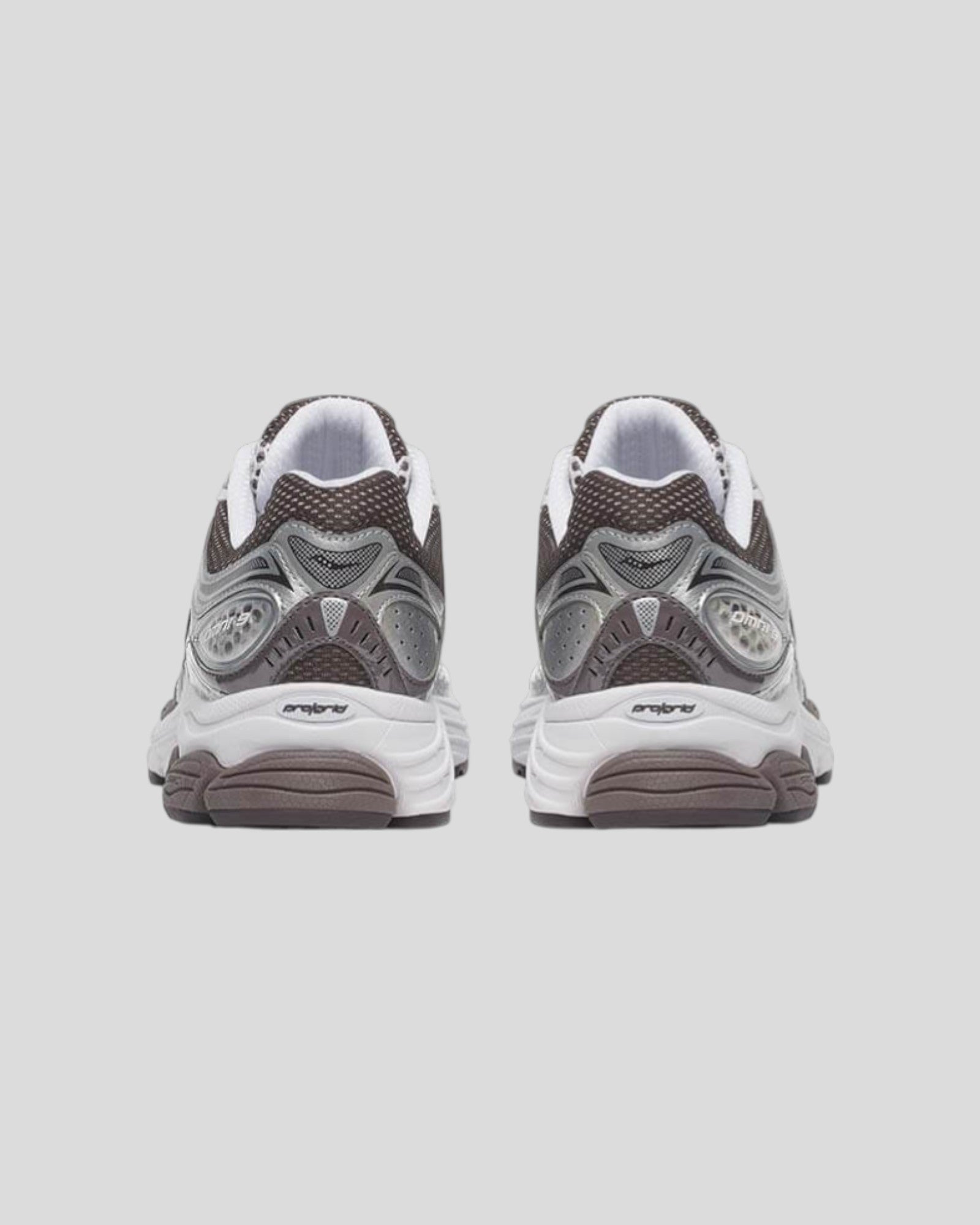 Saucony || Progrid Omni 9 - White/ Brown Saucony