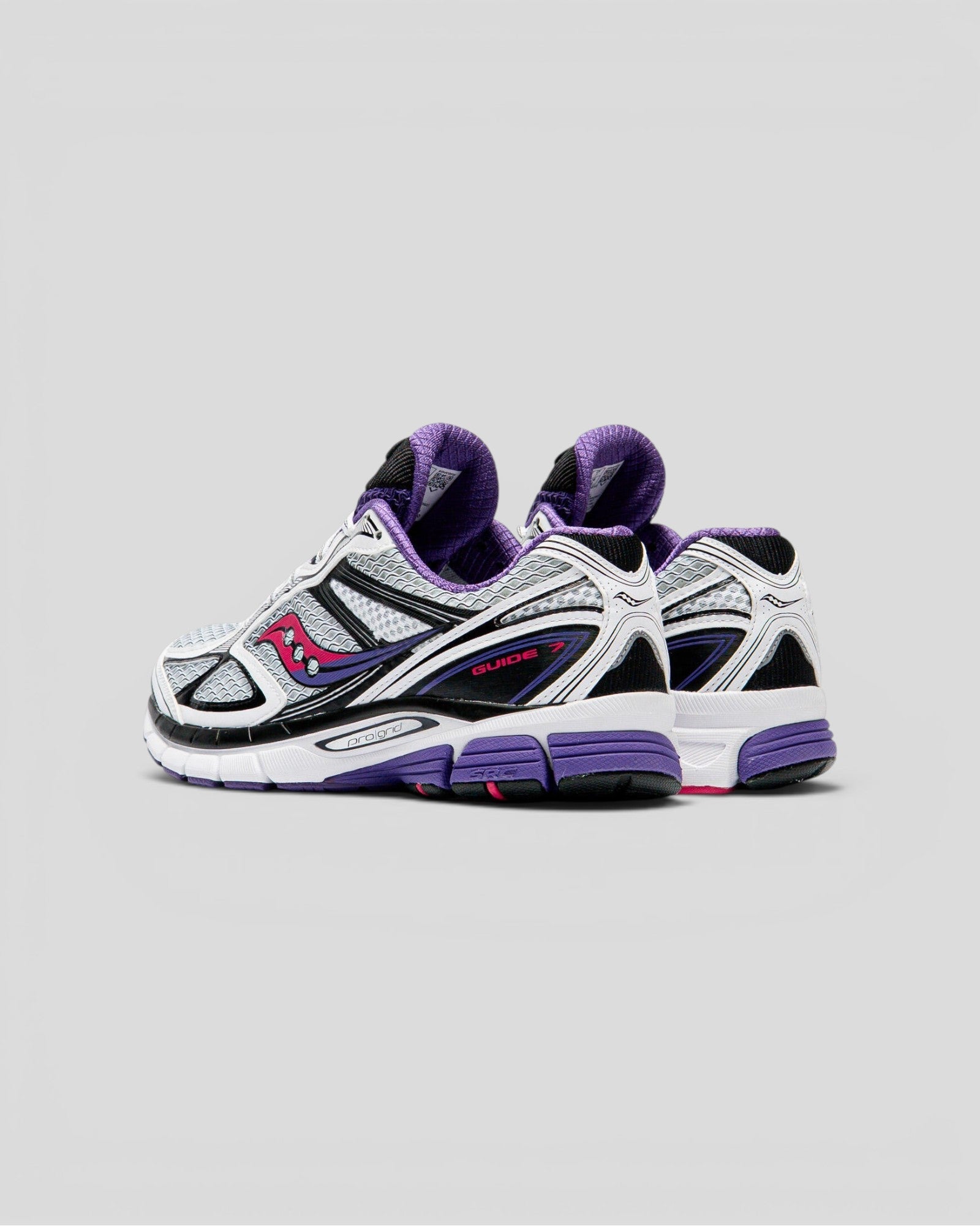 Saucony || Progrid Guide 7 - White / Drupe Saucony