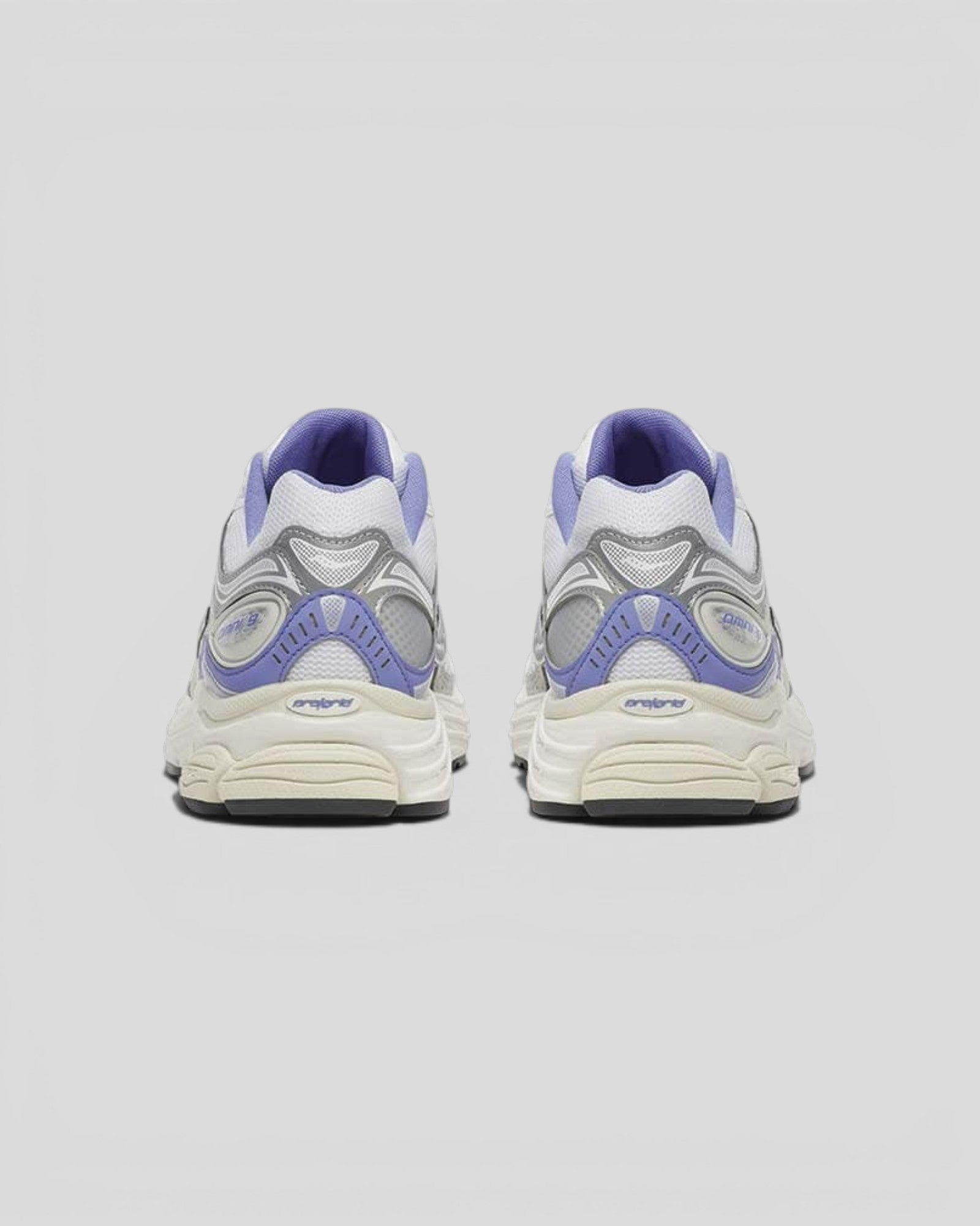Saucony || Progrid Omni 9 - White/ Purple Saucony