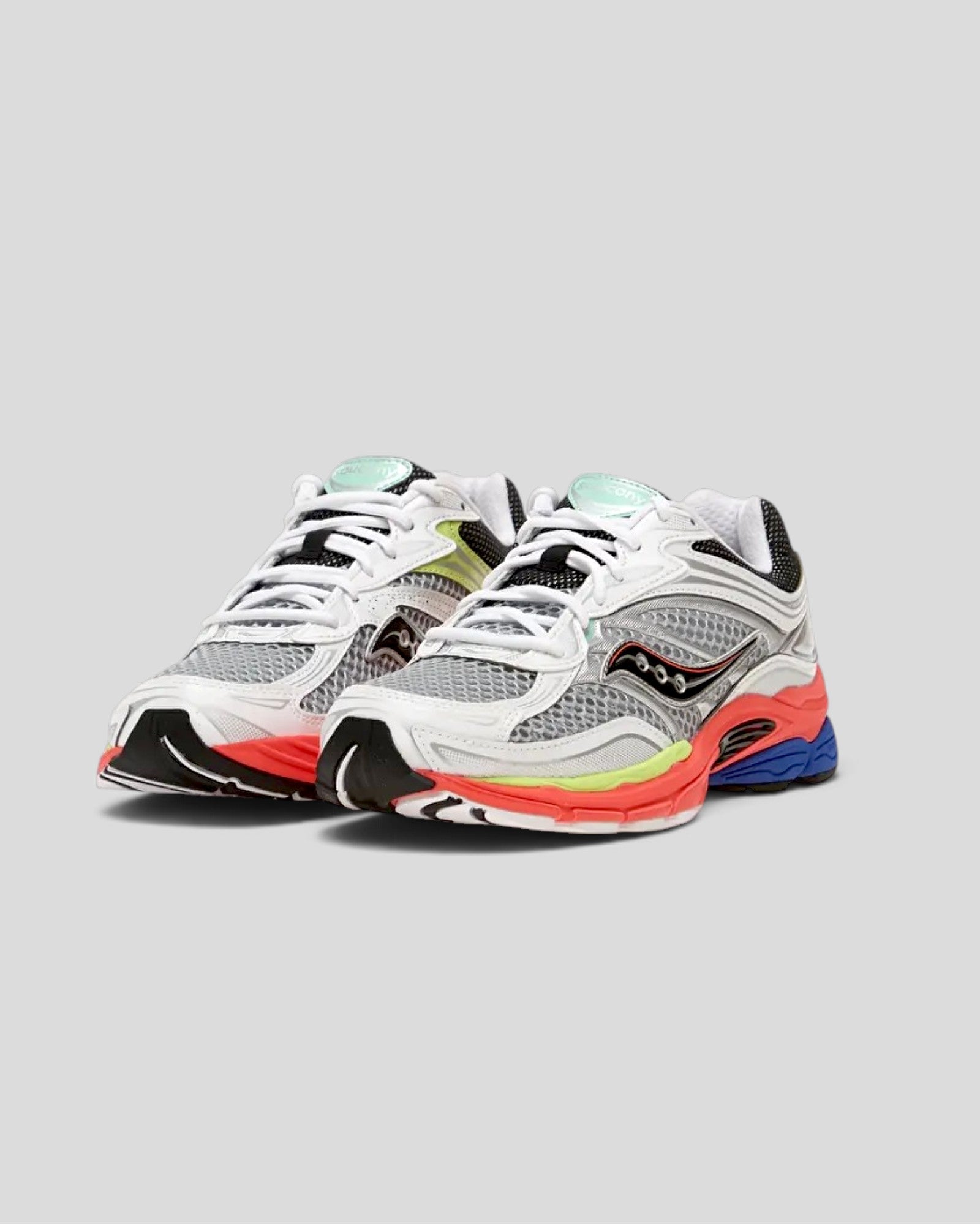 Saucony || Progrid Omni 9 - White/Vizired Saucony