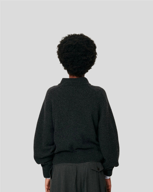 Sessun || DALAN Hammer Sleeves Jumper - Carbonella