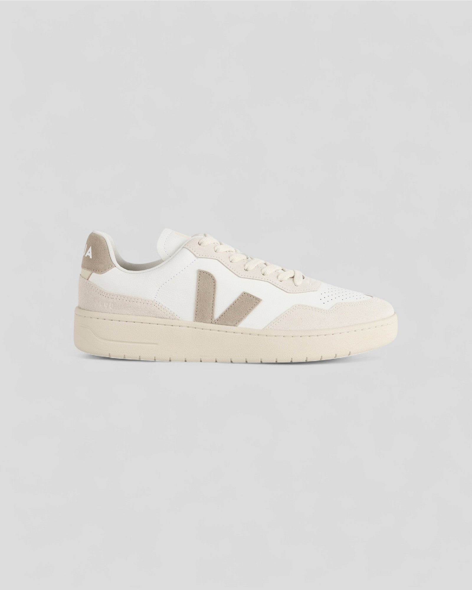 Veja || V-90 Leather - White / Taupe Veja
