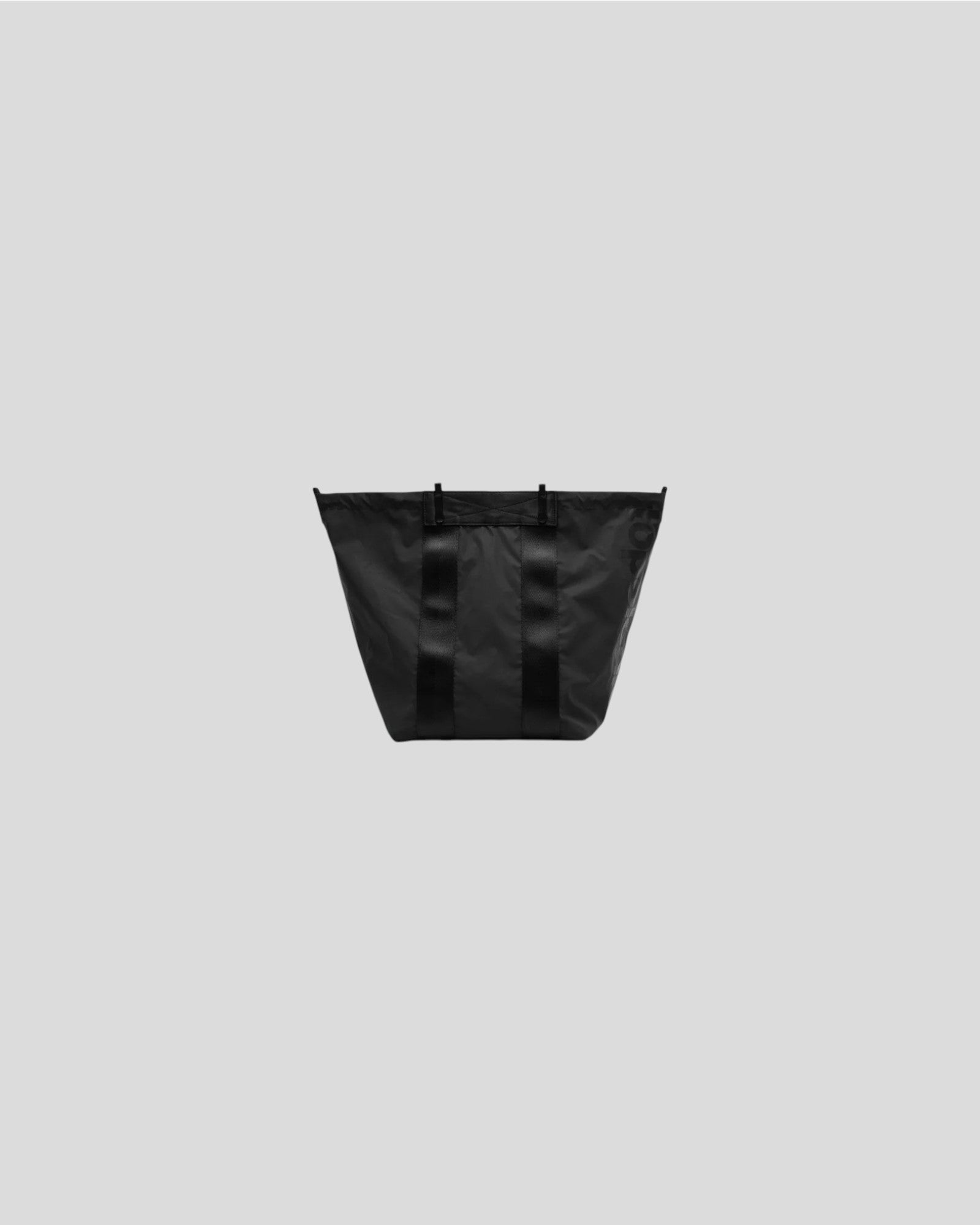 Topologie || Summit Tote Medium - Black Topologie