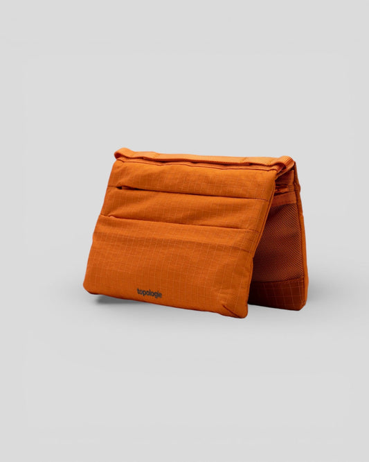 Topologie || Flat Sacoche Small - Burn Orange Topologie
